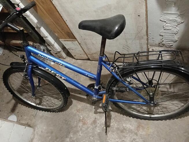 Rower dziecięcy marki Best, model Junior City 8-speed.