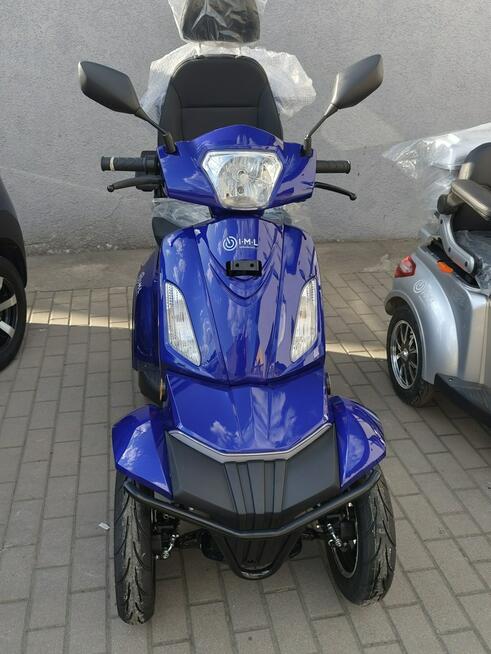 Iamelectric Life Elektryczne pojazdy bez prawa jazdy.