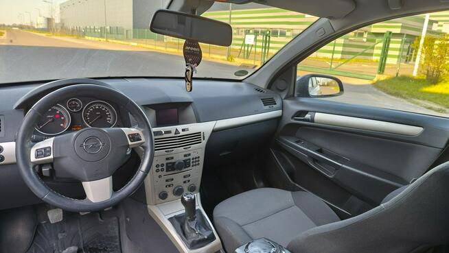 Opel Astra H 2007r 1.9CDTi Klima Hak Tempomat Ładna Sprawna Nowy Dwumas