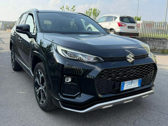Toyota RAV-4 2,5 AWD selection full LED hybryda plug in