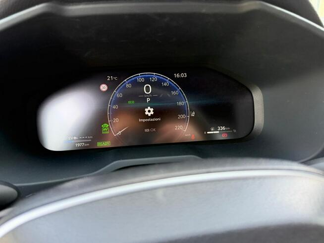 Toyota RAV-4 2,5 AWD selection full LED hybryda plug in