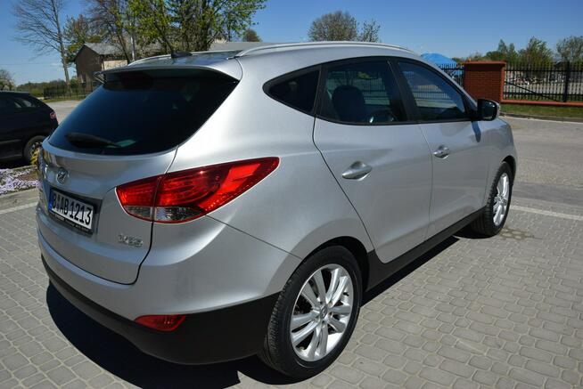 Hyundai ix35 2.0B Automat Navi Kamera 2 KPL KÓŁ Panorama Grzane Fotele Sprowadzony