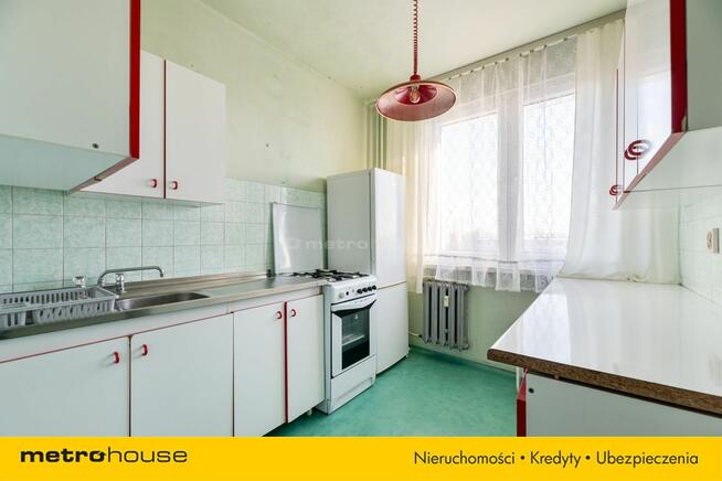 Trzy rozkładowe pokoje z kuchnią na blisko 52m2