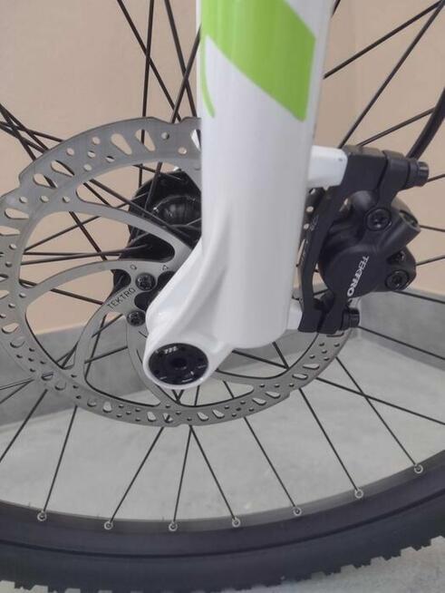 Nowy rower MTB Cross Country Rockrider Race 700