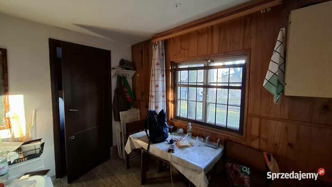 kawalerka 25m (2 pokoje), duży balkon, winda, os. Handlowe