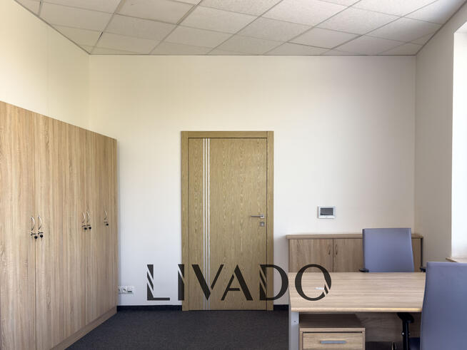 Lokal biurowo-usługowy 158m2 I ul. Rybitwy 11