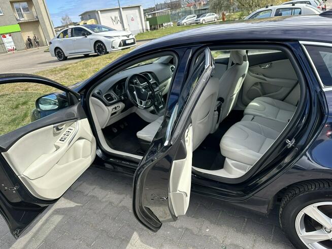Volvo V40 Mocny silnik, kamera, nawigacja, tempomat, nowy rozrząd, opony wielos.