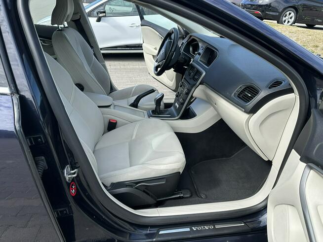 Volvo V40 Mocny silnik, kamera, nawigacja, tempomat, nowy rozrząd, opony wielos.