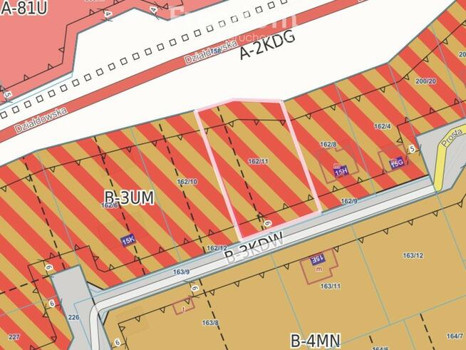 Atrakcyjna działka budowlana 1599 m² z usługami