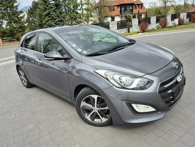 Hyundai i30 1.6 benzyna PANORAMA navi kamera led lift