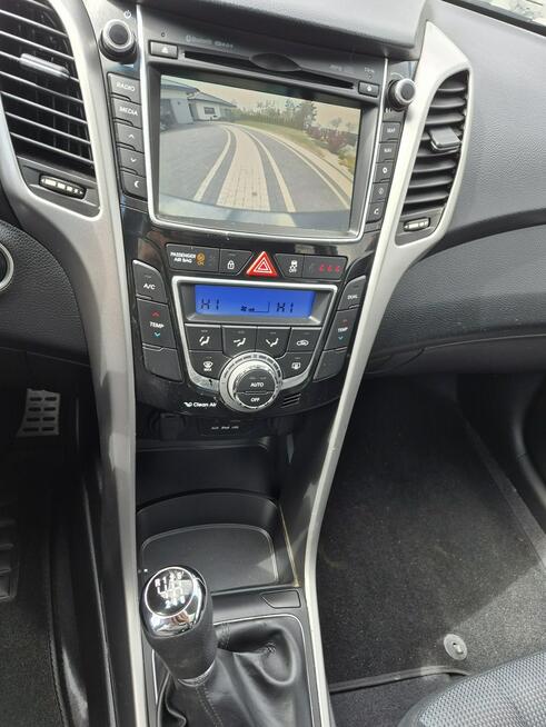 Hyundai i30 1.6 benzyna PANORAMA navi kamera led lift