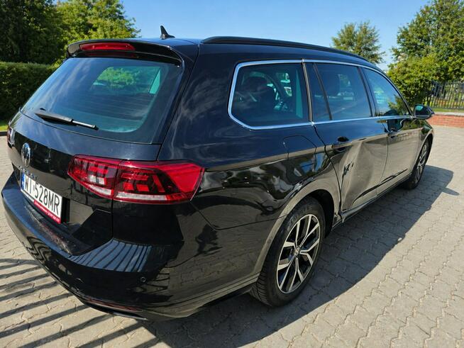 Volkswagen Passat Variant 2023 uszkodzone drzwi Salon Polska Bezwyadkowy 1Właściciel GW ASO