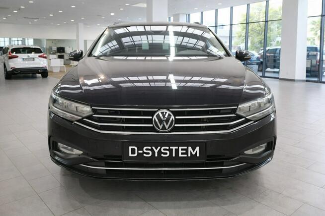 Volkswagen Passat Variant 2023 uszkodzone drzwi Salon Polska Bezwyadkowy 1Właściciel GW ASO