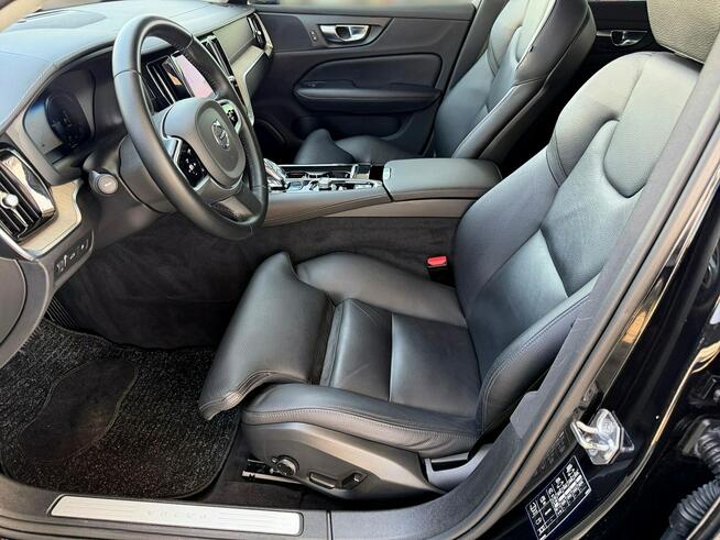Volvo S60 INSCRIPTION panorama 4x4 ful led SKÓRA kamery 360 head up el.klapa max