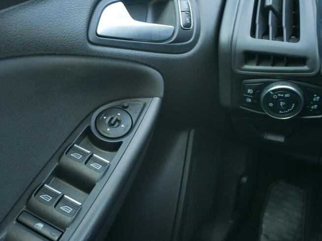 Ford Focus 1.0 E-Boost 100KM -Nowy Rozrząd Kpl -Pakiet zima -Navi -Zobacz