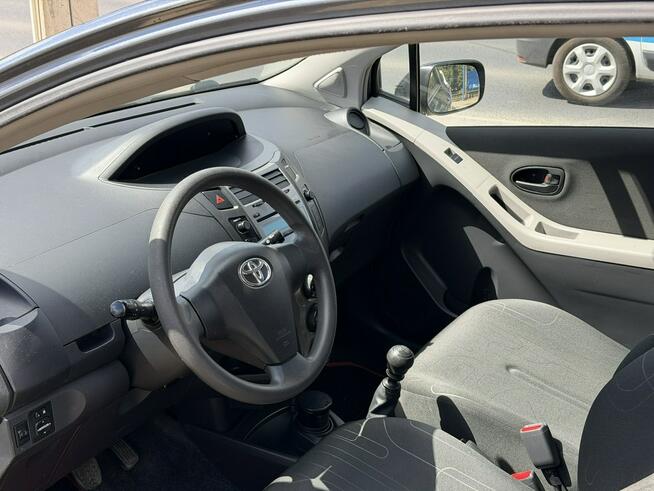 Toyota Yaris 1.3i*101PS*6*Biegowa*Klima*AUX*Metalik*2właściciel*Od*Nowości*Bez*Wkła