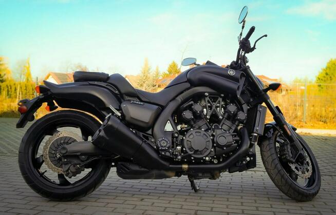 Yamaha V-MAX 1679cc V4 1700 195KM Black Edition B. NISKI PRZEBIEG FV Marża