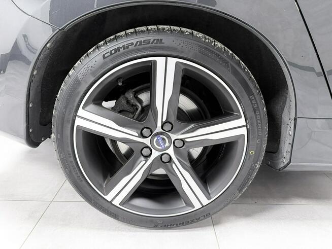 Volvo V60 2.0 D3 150KM* R-DESIGN*Full Led* Virtual* Multimedia*Keyless*HiFi* TOP