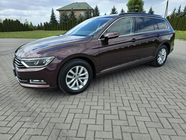 Volkswagen Passat 1,6tdi AUTOMAT.Navi.Klimatr 2 str.Serwis.Tempomat.Łopatki Zmiany Bie.