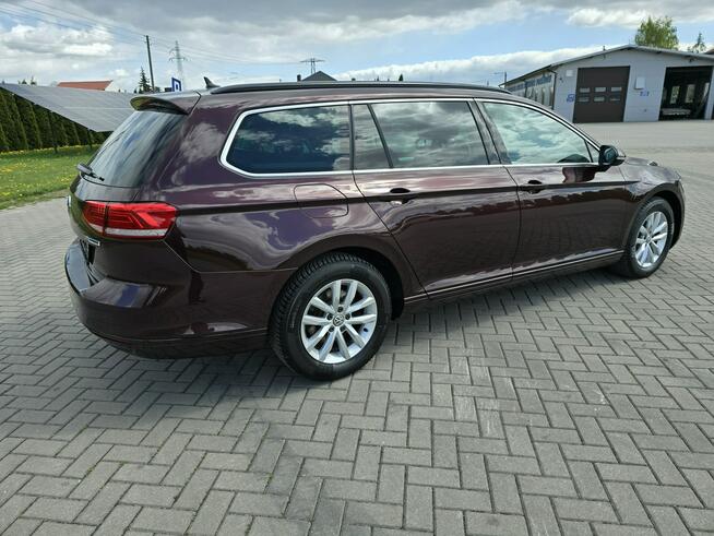 Volkswagen Passat 1,6tdi AUTOMAT.Navi.Klimatr 2 str.Serwis.Tempomat.Łopatki Zmiany Bie.