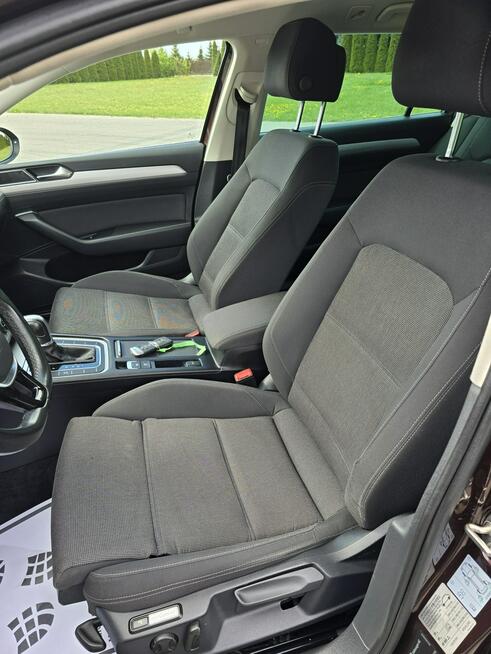 Volkswagen Passat 1,6tdi AUTOMAT.Navi.Klimatr 2 str.Serwis.Tempomat.Łopatki Zmiany Bie.