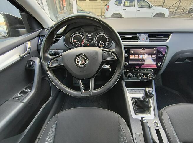 Škoda Octavia Salon PL|ALU 16"+ wielosezon |PDC| |tempomat|LED|Carplay_Android