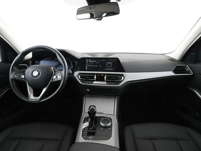 BMW 320 FV23, automat, phev, skóra, ledy, kamera, navi