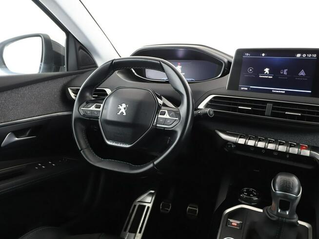 Peugeot 3008 Kamery 360, virtual cockipt, alcantara, panorama,