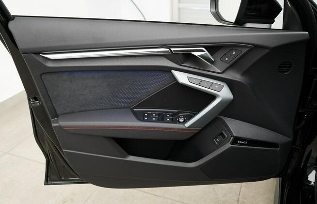 Audi A3 Quattro Sline Matrix TempomatACC Kamery360 HeadUp SONOS3D Webasto