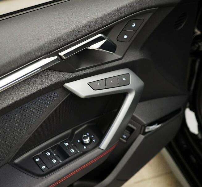 Audi A3 Quattro Sline Matrix TempomatACC Kamery360 HeadUp SONOS3D Webasto