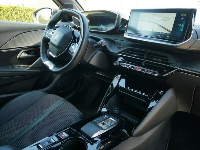 Peugeot 208 GT 50kWh -Panorama -Kamera -Navi -Tempomat -Full LED -Grzane fotele