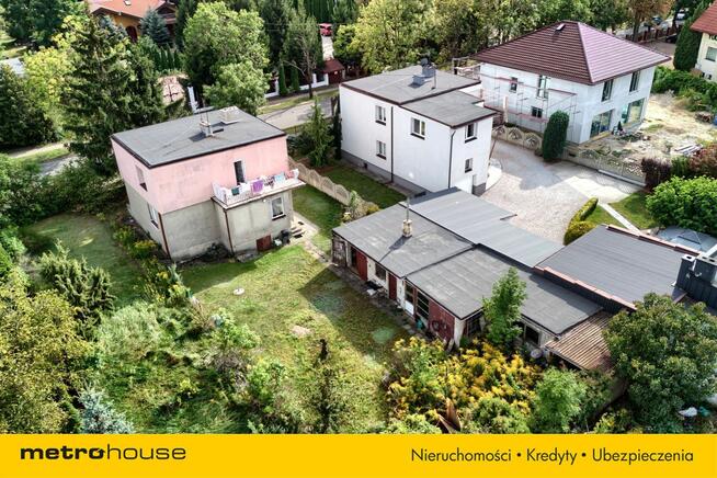 Dom z działką na Złotnie-800 m² zieleni i spokoju!