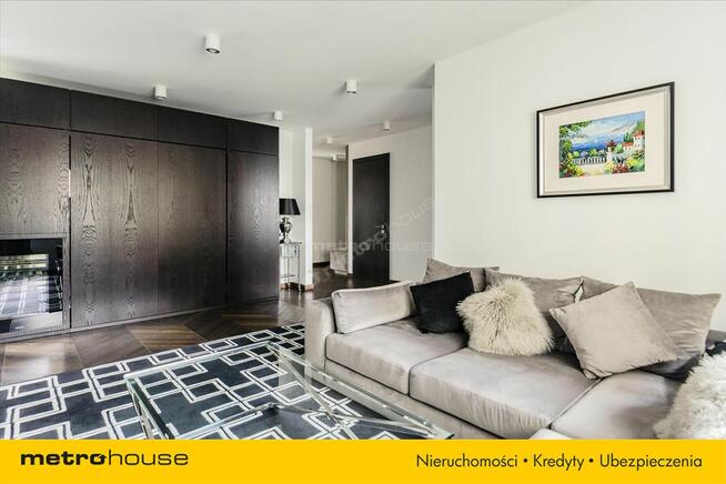 Luksusowy apartament z loggią blisko Metra