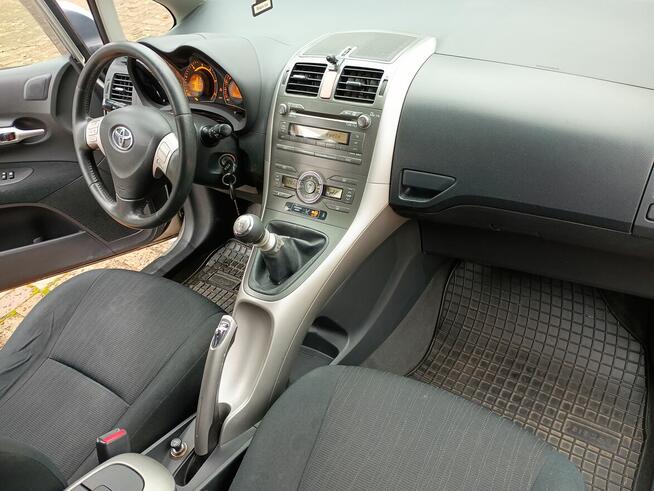 ZADBANY AURIS diesel 2,0 !!!MOŻLIWA ZAMIANA !!