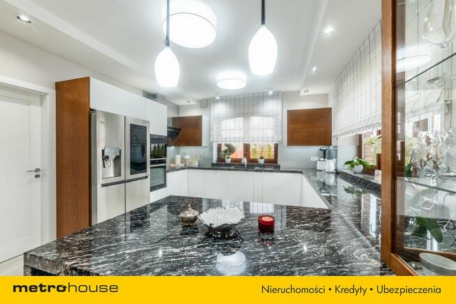 Rezydencja na działce 1680 m² komfort i prestiż