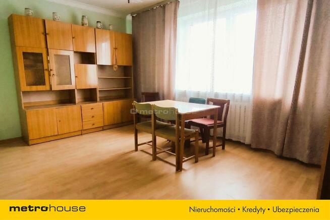 Przestronny dom 1809 m2 w zielonej okolicy