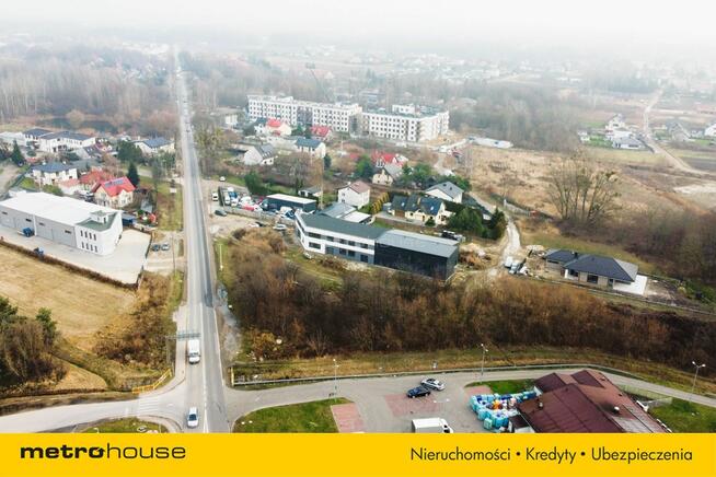 1090m2 Pruszków: Magazyn i Pomieszczenia Biurowe