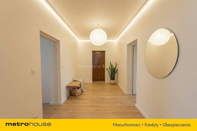 DOM W SEROCKU DO 275 m²
