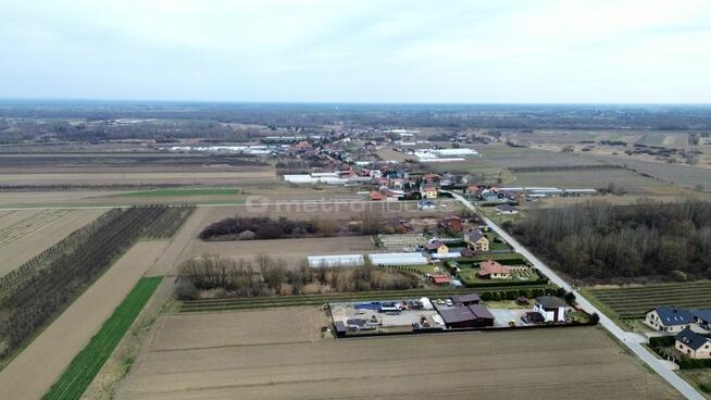 Działka 4700 m² Dwikozy media, 2 dojazdy