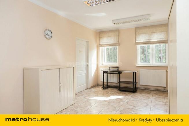Obiekt usługowy z własnym brzegiem Narwi