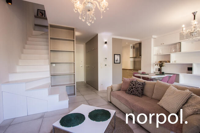 Przestronny dwukondygnacyjny apartament, Kazimierz