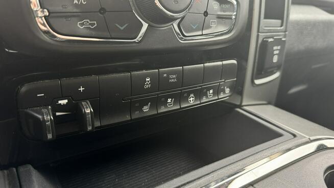 RAM Sport 5.7HEMI Kamera cofania Podgrz. fotele+kierownica Wentyle