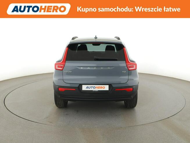 Volvo XC 40 MomentumCore navi kamera tempomat LED