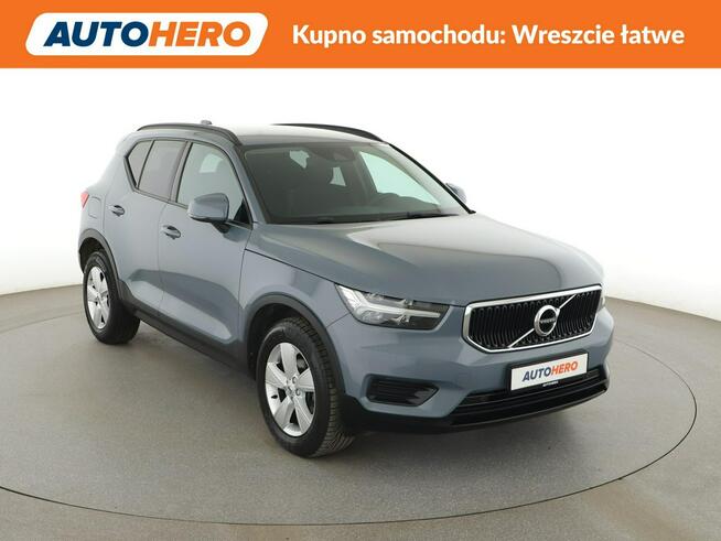 Volvo XC 40 MomentumCore navi kamera tempomat LED