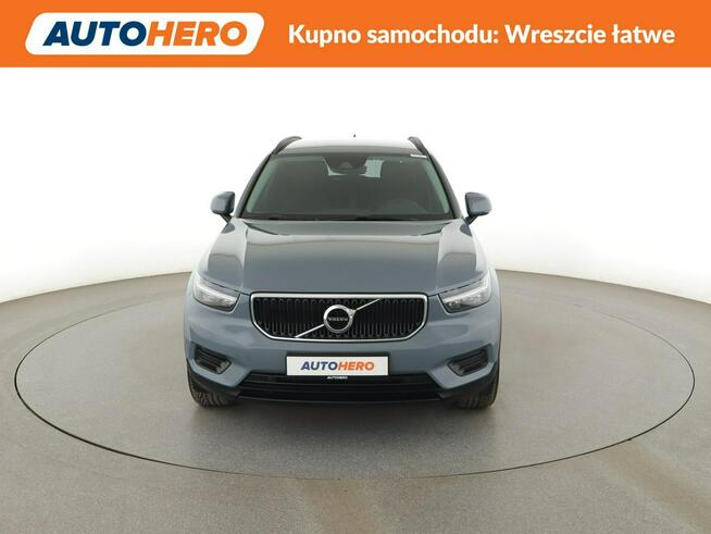 Volvo XC 40 MomentumCore navi kamera tempomat LED