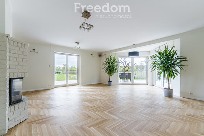 Elegancki Dom 302,5 m² Kady, działka 2680 m²