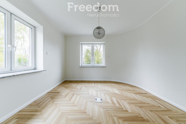 Elegancki Dom 302,5 m² Kady, działka 2680 m²