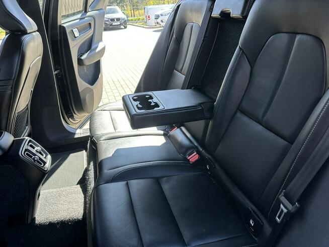 Volvo XC 40 Virtual, Navi, Full LED, Andoid, Serwis, Alu, GWARANCJA Bezwypadek !