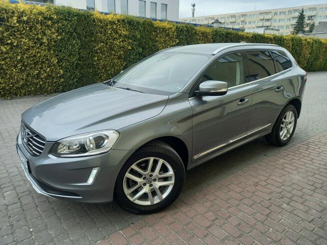 Volvo XC 60 Manual Ledy Virtual Skóry Grz.Fotele El.Klapa Nowe Opony Bezwypadkowy