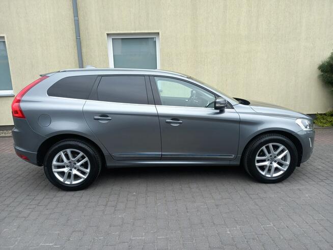 Volvo XC 60 Manual Ledy Virtual Skóry Grz.Fotele El.Klapa Nowe Opony Bezwypadkowy